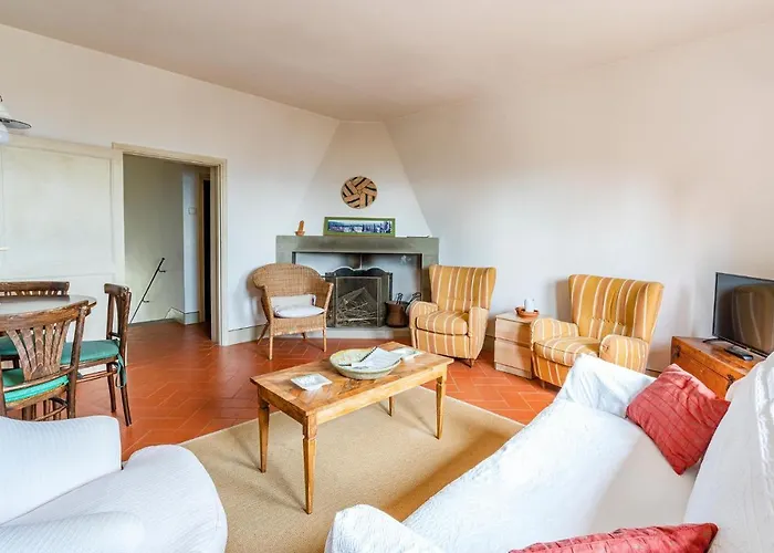 2 Bedroom Lovely In Hébergement de vacances *